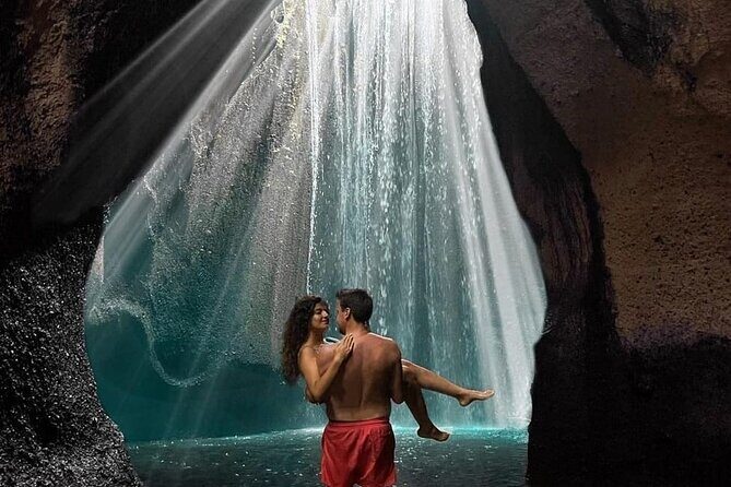 Ubud private tours - A private Bali day that starts with a local guide, not a script