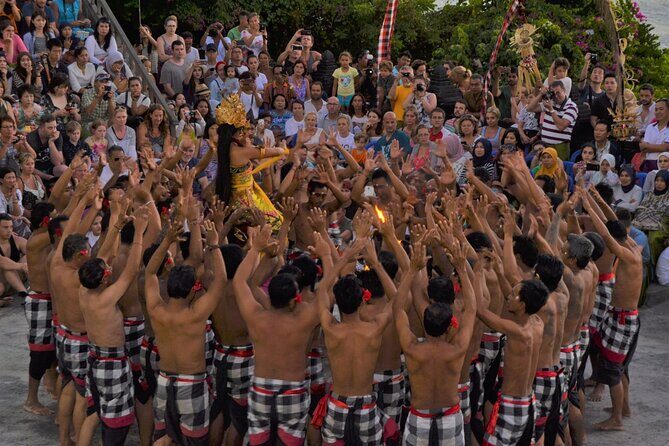 Uluwatu Cliff Temple sunset Tour with Kecak Show and Sea Food Dinner at Jimbaran Beach - Should you book this Uluwatu + kecak + Jimbaran dinner tour?