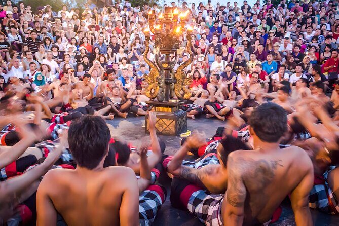 Uluwatu, Kecak Dance and Seafood Dinner Tour Packages - The Kecak and Fire Dance: Big Sound, Fire, and a Strong Crowd Rhythm