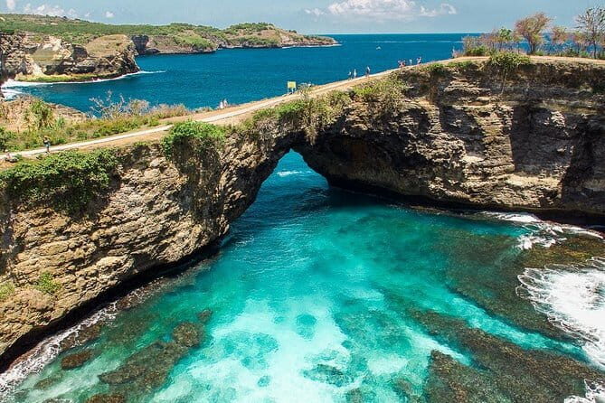 West Nusa Penida Day Trip - Crossing to Penida: Banjar Nyuh arrival and getting moving fast